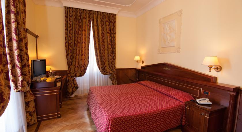 Hotel Palladium Palace Rzym Zewnętrze zdjęcie