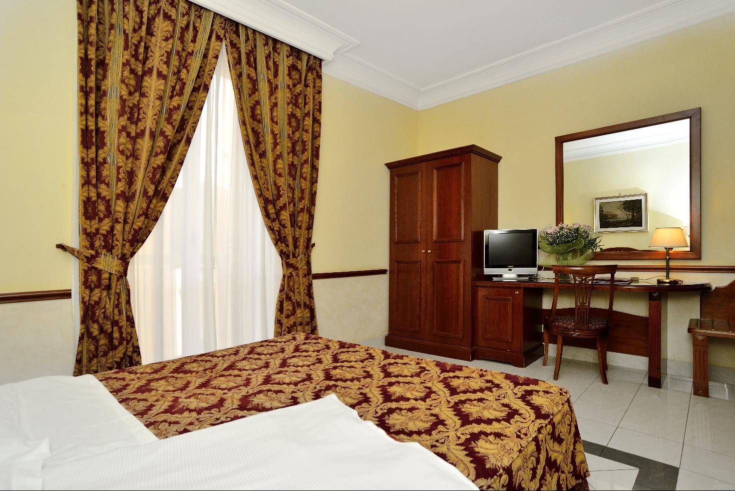 Hotel Palladium Palace Rzym Zewnętrze zdjęcie