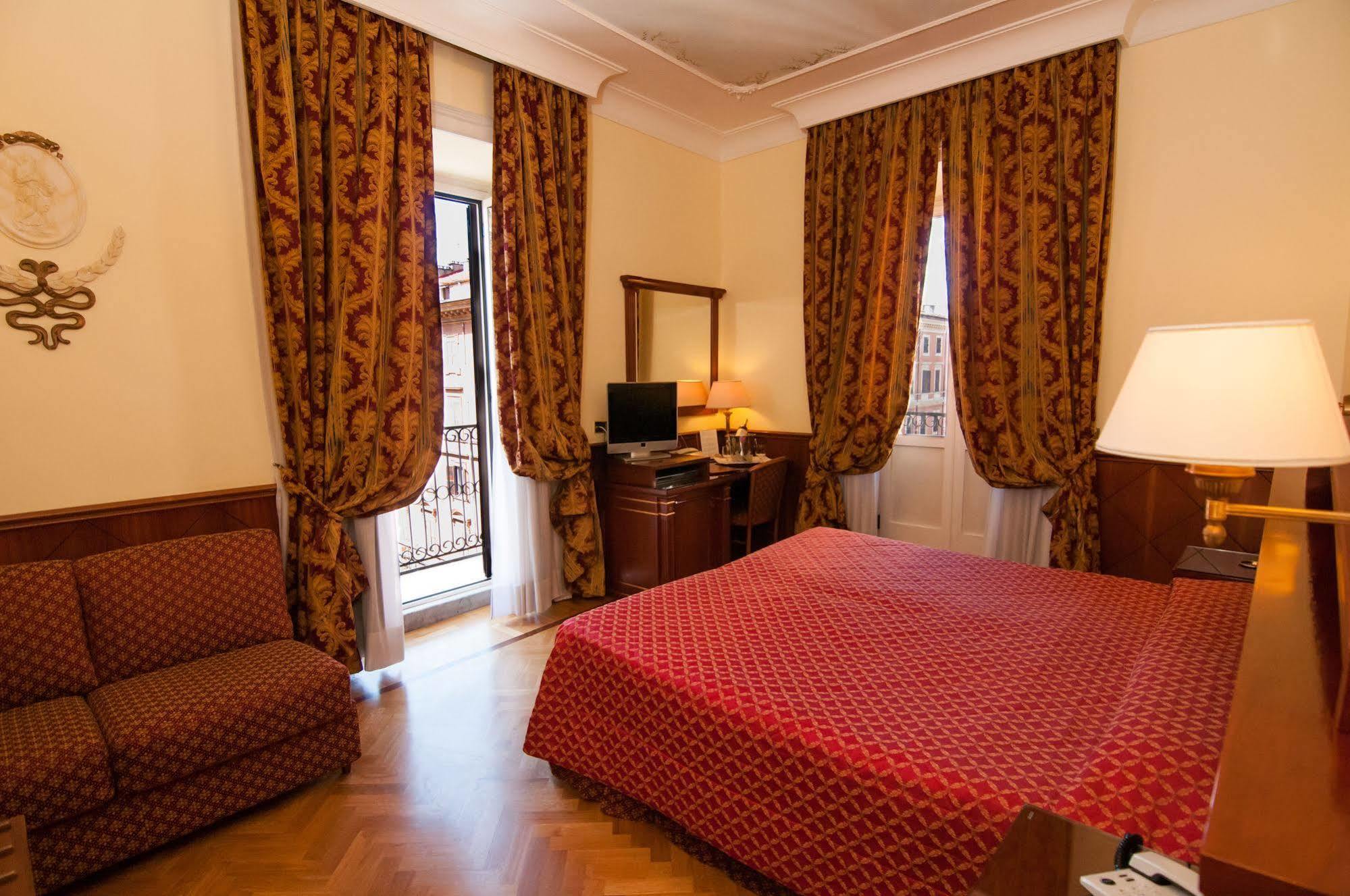Hotel Palladium Palace Rzym Zewnętrze zdjęcie